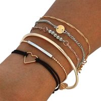 Simple Style Streetwear Round Heart Shape Solid Color Alloy Iron Copper Beaded Plating Inlay Rhinestones Zircon Women's Bracelets main image 7