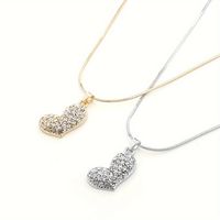 Simple Style Shiny Heart Shape Alloy Inlay Rhinestones Women's Pendant Necklace main image 7