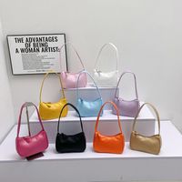 Women's Small Pu Leather Solid Color Vintage Style Square Zipper Shoulder Bag main image 1