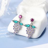 1 Pair Simple Style Classic Style Grape Inlay Copper Zircon Drop Earrings main image 1