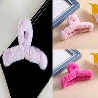 Women's Casual Simple Style Solid Color Rabbit Fur Plastic Flannel Handmade Plush Hair Claws sku image 1