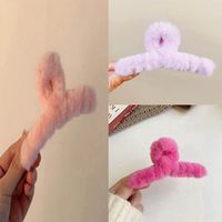 Women's Casual Simple Style Solid Color Rabbit Fur Plastic Flannel Handmade Plush Hair Claws main image 4