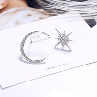 1 Paire Style Simple Brillant Star Lune Asymétrique Incruster Le Cuivre Zircon Boucles D'Oreilles main image 1