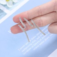 1 Pair Simple Style Waves Inlay Copper Zircon White Gold Plated Ear Studs main image 1