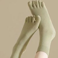 Femmes Style Simple Couleur Unie Coton Crew Socks Une Paire main image 1