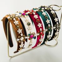 Women's Simple Style Flower Cloth Inlay Artificial Pearls Rhinestones Glass Hair Band main image 1