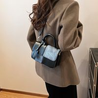 Women's Pu Leather Color Block Basic Vintage Style Square Magnetic Buckle Shoulder Bag Crossbody Bag Square Bag main image 2