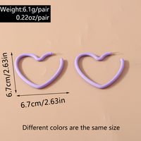 1 Paire Couleur Unie Forme De Cœur Plastique Boucles D'oreilles main image 3