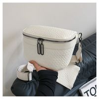 Women's Pu Leather Solid Color Streetwear Oval Zipper Shoulder Bag Box Bag sku image 2