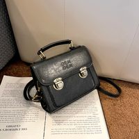 Women's Pu Leather Solid Color Basic Vintage Style Sewing Thread Square Lock Clasp Shoulder Bag Handbag Square Bag main image 5