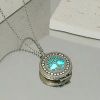 Retro Tree Stainless Steel Alloy Luminous Unisex Pendant Necklace main image 1