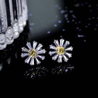 1 Pair Simple Style Daisy Plating Inlay Copper Zircon 18k Gold Plated Ear Studs main image 4