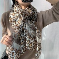 Women's Elegant Leopard Polyester Printing Silk Scarf sku image 2