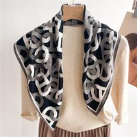 Women's Elegant Chains Print Polyester Printing Silk Scarf main image 1