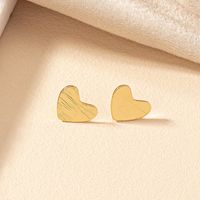 1 Pair Simple Style Heart Shape Plating Alloy Gold Plated Ear Studs main image 10