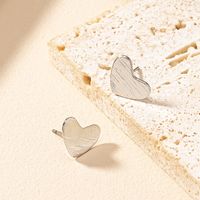 1 Pair Simple Style Heart Shape Plating Alloy Gold Plated Ear Studs main image 8