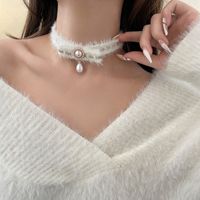 Princess Sweet Bow Knot Plush Inlay Artificial Pearls Gold Plated Women's Choker main image 1