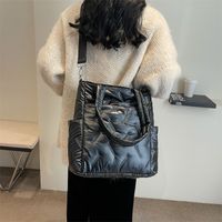 Women's Pearlescent Cotton Solid Color Vacation Sewing Thread Square Zipper Shoulder Bag main image 6