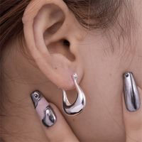 1 Pair Simple Style U Shape Geometric Plating Stainless Steel Hoop Earrings Drop Earrings main image 2
