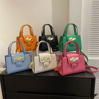 Women's Medium Pu Leather Solid Color Elegant Basic Vintage Style Square Magnetic Buckle Handbag Crossbody Bag Square Bag main image 6