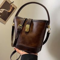 Women's Small Pu Leather Color Block Vintage Style Bucket Zipper Shoulder Bag Handbag Bucket Bag main image 6