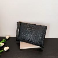 Women's Medium Pu Leather Solid Color Vintage Style Classic Style Streetwear Square Zipper Clutch Bag main image 5