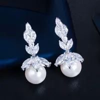 1 Pair Elegant Romantic Plant Pearl Plating Inlay Copper Artificial Pearls Zircon Rhodium Plated Silver Plated Drop Earrings sku image 1
