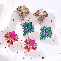 1 Pair Elegant Classic Style Flower Inlay Glass Rhinestones Ear Studs main image 1