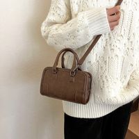 Women's Pu Leather Solid Color Streetwear Sewing Thread Square Zipper Handbag main image 4