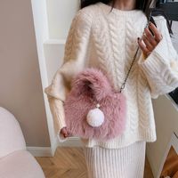 Women's Plush Solid Color Cute Classic Style Streetwear Fluff Ball Sewing Thread Chain Square Magnetic Buckle Handbag main image 5