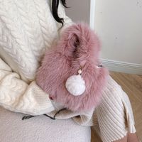 Women's Plush Solid Color Cute Classic Style Streetwear Fluff Ball Sewing Thread Chain Square Magnetic Buckle Handbag sku image 4