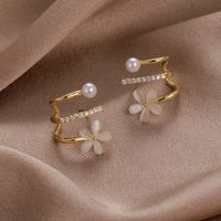 1 Piece Glam Lady Flower Copper Gold Plated Ear Cuffs main image 1
