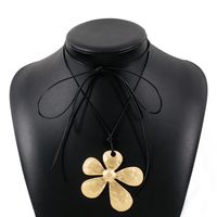 Exaggerated Modern Style Simple Style Heart Shape Flower Alloy Wholesale Pendant Necklace main image 5