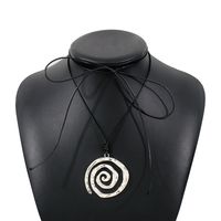 Übertrieben Moderner Stil Einfacher Stil Herzform Blume Legierung Großhandel Halskette Mit Anhänger sku image 3