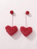 1 Pair Simple Style Heart Shape Synthetic Fibre Drop Earrings main image 2