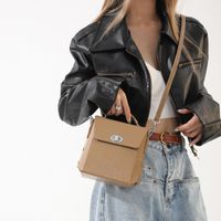 Women's Pu Leather Solid Color Basic Classic Style Streetwear Sewing Thread Square Flip Cover Lock Clasp Handbag sku image 1