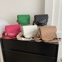 Women's Pu Leather Solid Color Streetwear Semicircle Flip Cover Shoulder Bag Crossbody Bag main image 1