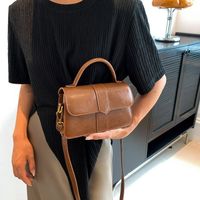 Women's Pu Leather Solid Color Streetwear Square Flip Cover Handbag main image 5