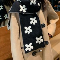 Women's Korean Style Flower Knit Scarf main image 1