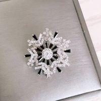 Vintage Style Snowflake Copper Plating Women's Brooches sku image 2