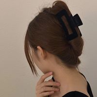 Simple Style Bow Knot Twist Imitation Pearl Cloth Hair Claws main image 4