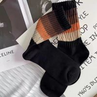 Frau Lässig Einfacher Stil Farbblock Baumwolle Crew Socken Ein Paar sku image 2