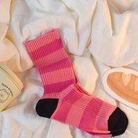Femmes Style Simple Bande Coton Jacquard Crew Socks Une Paire main image 3
