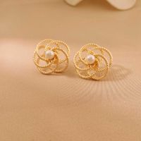 1 Paire Style Simple Style Classique Fleur Incruster Alliage Perle Boucles D'oreilles main image 1