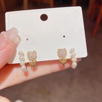 1 Pair Cute Sweet Flower Plating Inlay Alloy Artificial Pearls Gold Plated Ear Studs main image 3