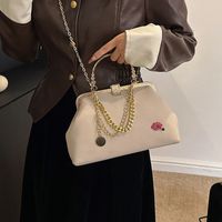 Women's Pu Leather Solid Color Classic Style Sewing Thread Chain Lock Clasp Evening Bag sku image 3