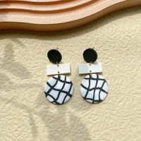 1 Pair Retro Classic Style Commute Round Dots Lattice Arylic Soft Clay Drop Earrings sku image 4