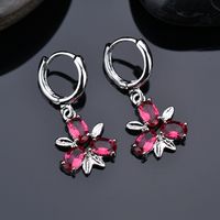 1 Pair Simple Style Shamrock Plating Inlay Copper Brass Artificial Crystal White Gold Plated Drop Earrings main image 1