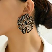 1 Pair Glam Exaggerated Lady Flower Plating Inlay Zinc Alloy Crystal Ear Studs main image 5