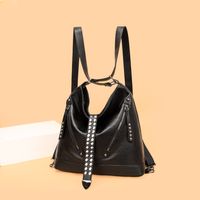 Femmes Faux Cuir Couleur Unie Élégant Rivet Seau Fermeture Éclair Sac D'épaule main image 5